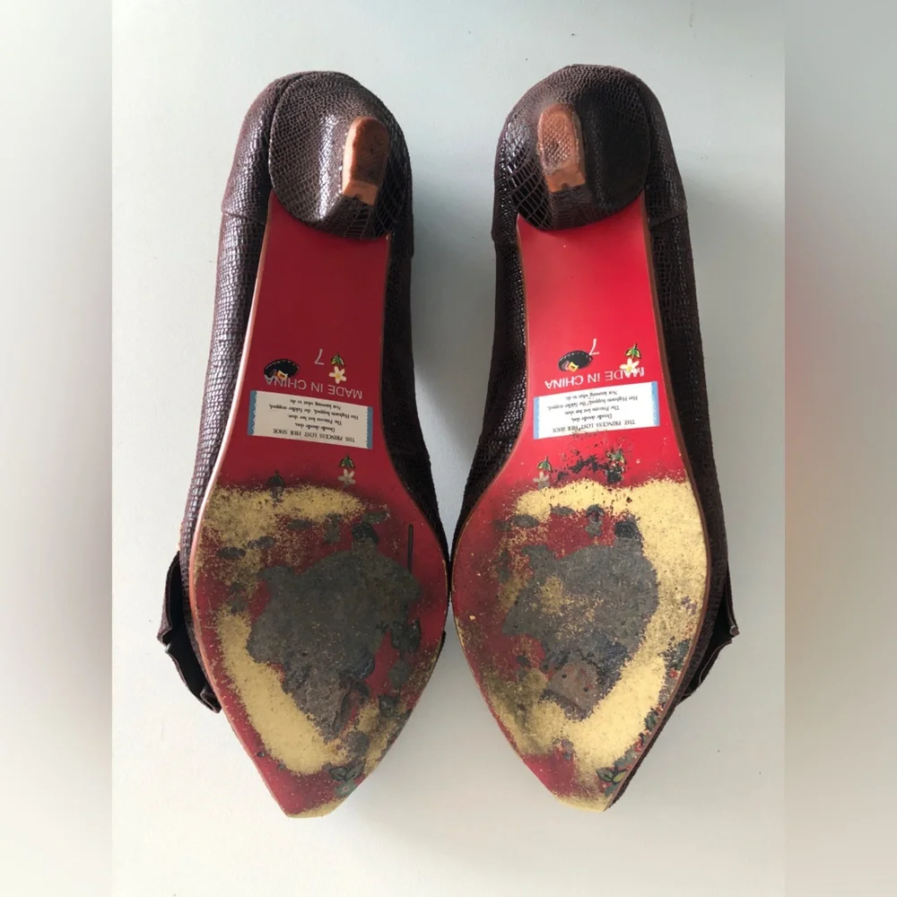 Irregular Choice Ruffle Pump - Picture 5 of 5